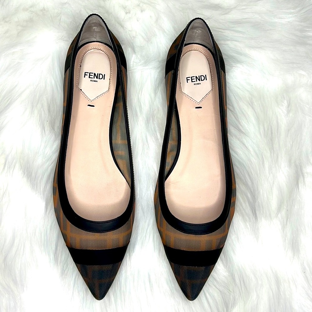 Fendi Colibri Flats